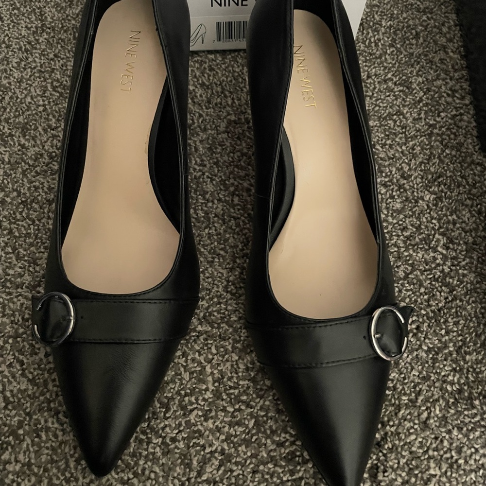 Nine West black pumps (heels)